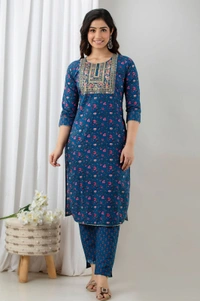👗Cotton Kurta paired with Pant n beautiful' Duppata... - M, Navy Blue