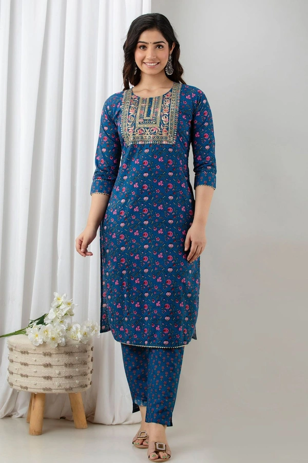👗Cotton Kurta paired with Pant n beautiful' Duppata... - M, Navy Blue