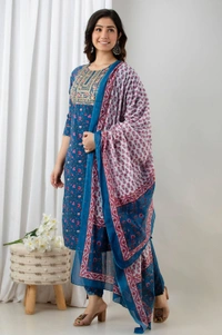 👗Cotton Kurta paired with Pant n beautiful' Duppata... - M, Navy Blue