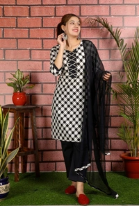 👗Beautiful printed cotton kurti , pant with dupatta - M
