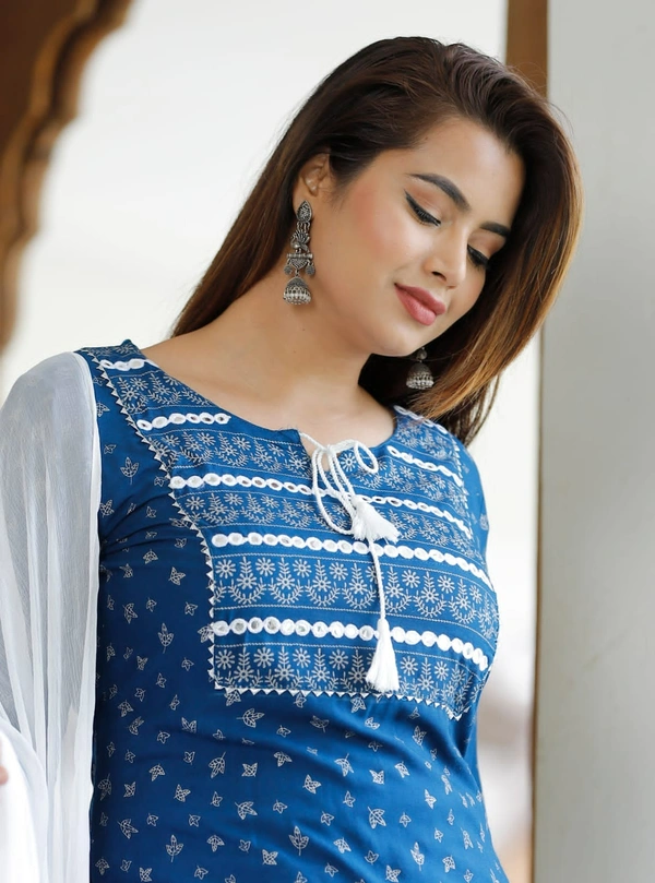 👗Rayon fabric kurti with pant and dupatta - Blue, L