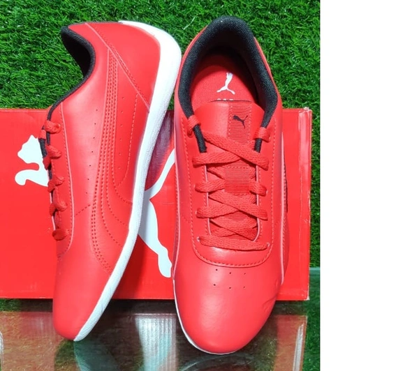 PUMA Motorsport Unisex Red Perforations Ferrari Neo Cat Regular Sneakers - UK 8, RED