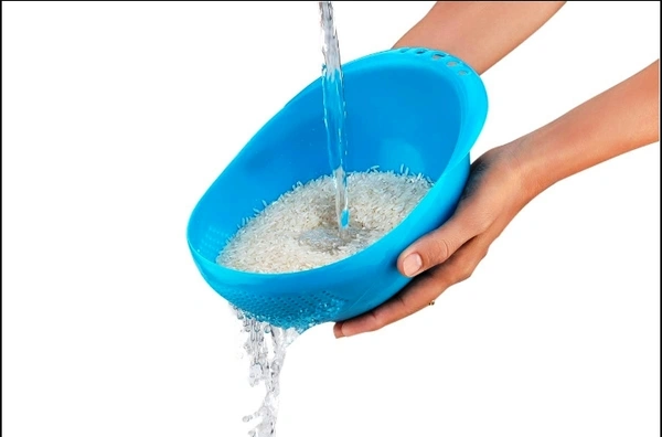 0081A MULTI-FUNCTION WITH INTEGRATED COLANDER MIXING BOWL WASHING RICE, VEGETABLE AND FRUITS DRAINER BOWL-SIZE: 21X17X8.5CM