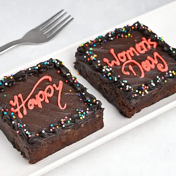 Set Of 2 Chocolate Walnut Brownie That Melt Hearts