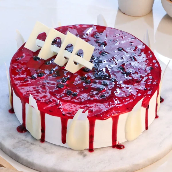 Blueberry Delight Drip Cake - 2 Kg