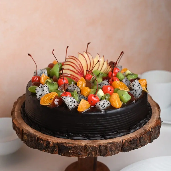 Chocolate Truffle Fresh Fruit Cake - 500 Gm