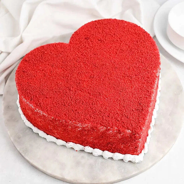 Heart Shaped Red Velvet Cake - 1 Kg