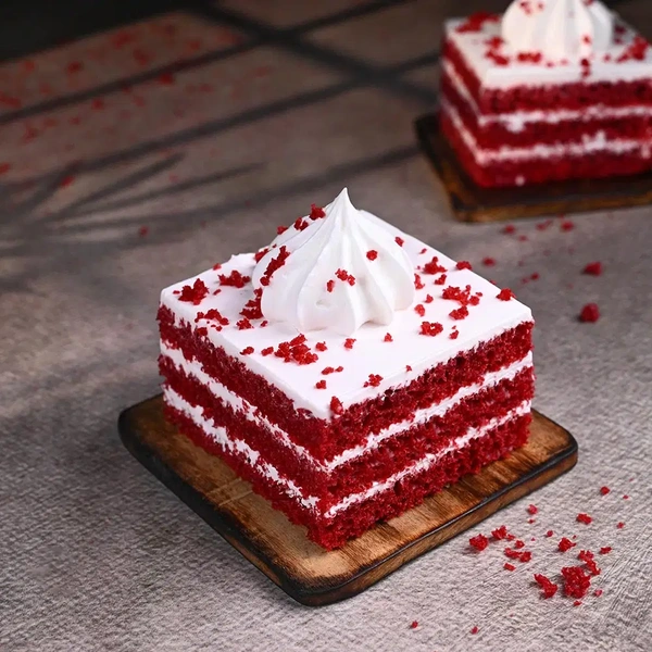 Red Velvet Pastry - 1 Pcs
