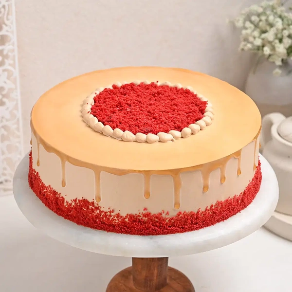 Red Velvet Coffee Drip Cream Cake - 500 Gm