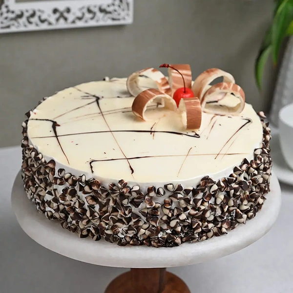 Cherry Chocochip Chocolate Cake - 500 Gm