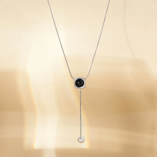 Moon Pearl Silver Necklace
