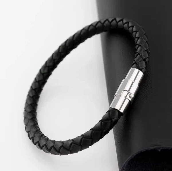 Black Cutting-edge Band
