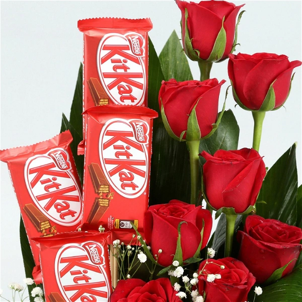 10 Red Roses With Chocolates