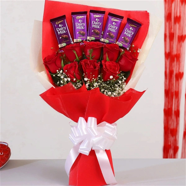 8 Red Roses With Chocolates