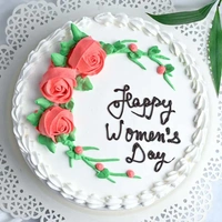 Blooming Vanilla Womens Day Delight Cake - 500 Gm