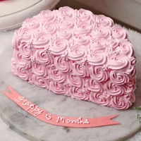Strawberry Half Cake - 1.5 Kg