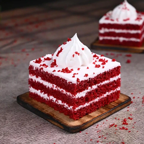 Red Velvet Pastry - 1 Pcs