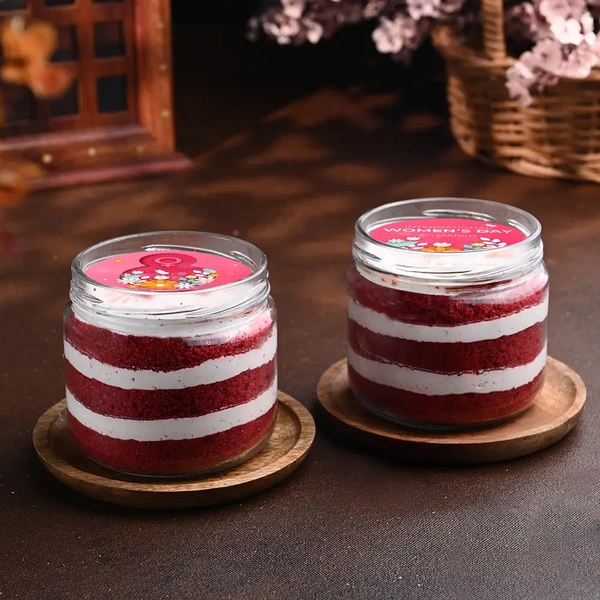 Women's Day Red Velvet Photo Jar Cake Combo - 200 ml