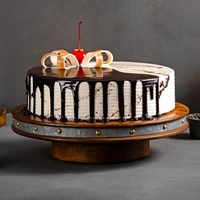 Chocolate Vanilla Half & Half Cake - 500 Gm