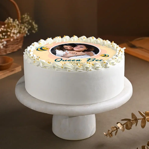 Queen Bee Photo Cake for Mom - 500 Gm