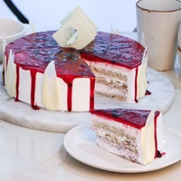 Blueberry Delight Drip Cake - 2 Kg