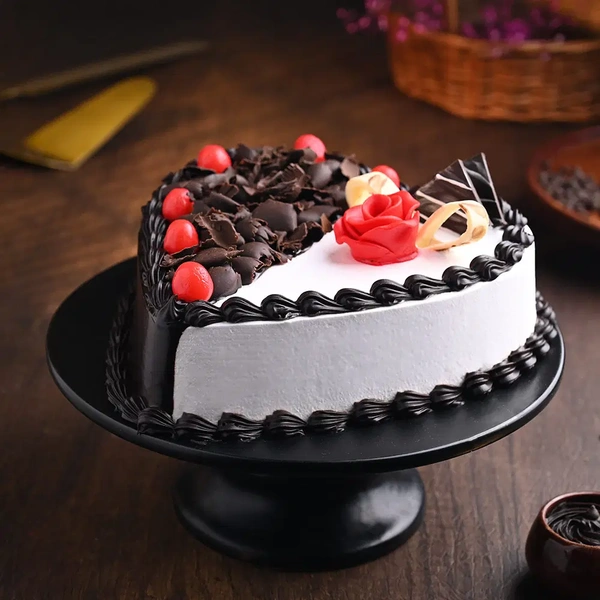 Heart Shape Chocolate Vanilla Cream Cake - 2 Kg
