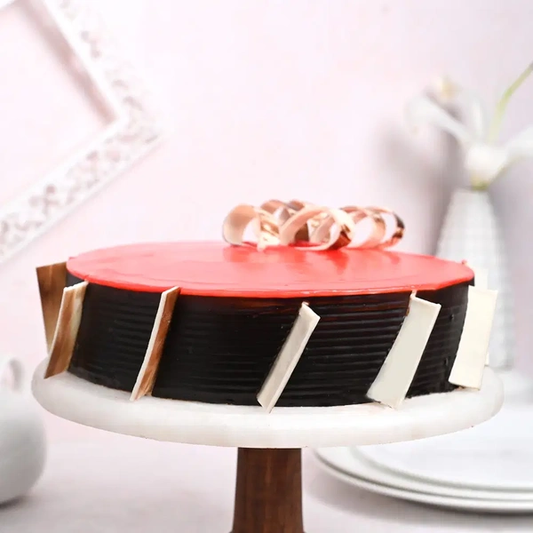 Strawberry Glaze Cake - 500 Gm
