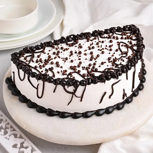 Black Forest Half Cake - 1 Kg