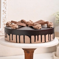 KitKat Crunch Chocolate Cake - 1.5 Kg
