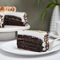 Cherry Chocochip Chocolate Cake - 500 Gm