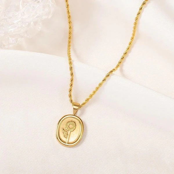 Beloved Bloom Gold Necklace