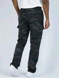 Real Essentials Men's Camo Print Fleece Cargo Jogger - camo print, S