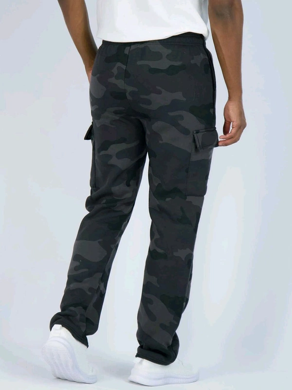 Real Essentials Men's Camo Print Fleece Cargo Jogger - camo print, XXL