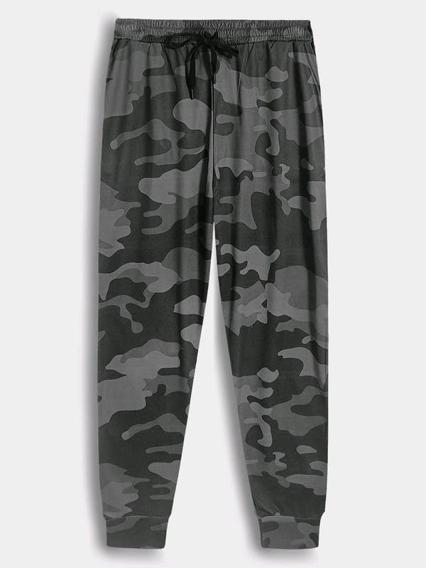 Realesessential Men's Dry-Fit Camo Jogger  - camo, 2XL