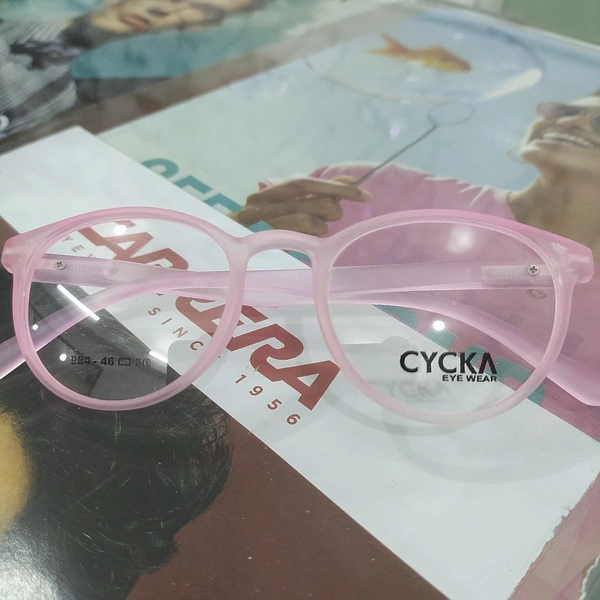 Trendy Round Matt Frame