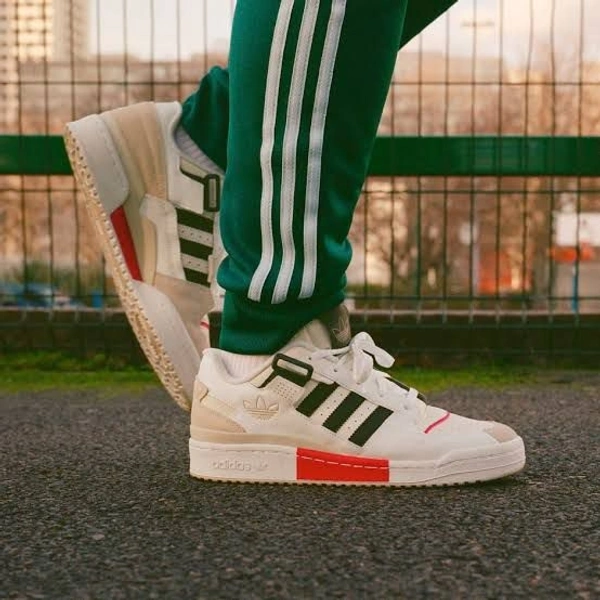 Adidas originals bad bunny - 40uk6