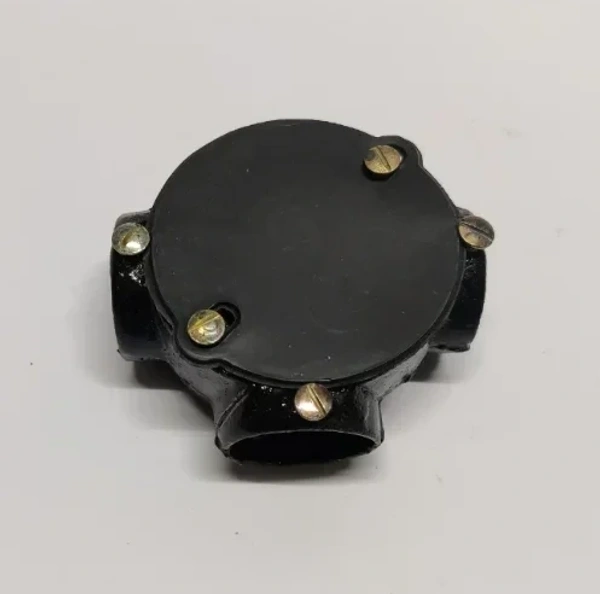 19MM / 20MM 3Way Metal MS Flat Junction Box (Dozen) - 19MM / 20MM - 3 Way