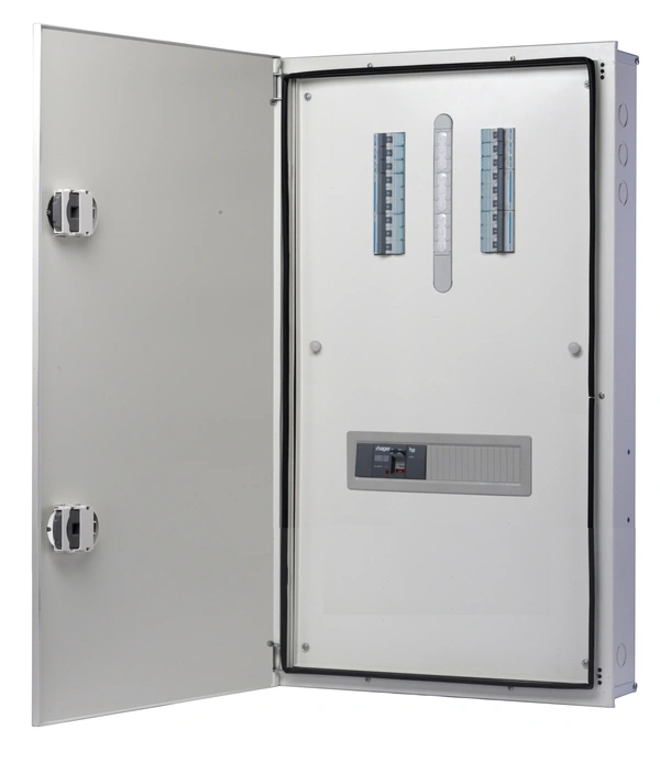Hager Vertical TPN DB (MCCB incomer) Hager - 4 way, MCCB+12 modules - VYV04DM-P