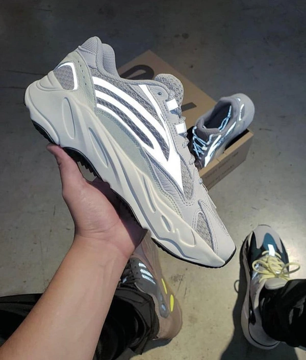 Adidas Yeezy Boost 700 "Static Reflective" - 40-45