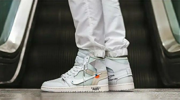 Nike Air Jordan Retro 1 Off White