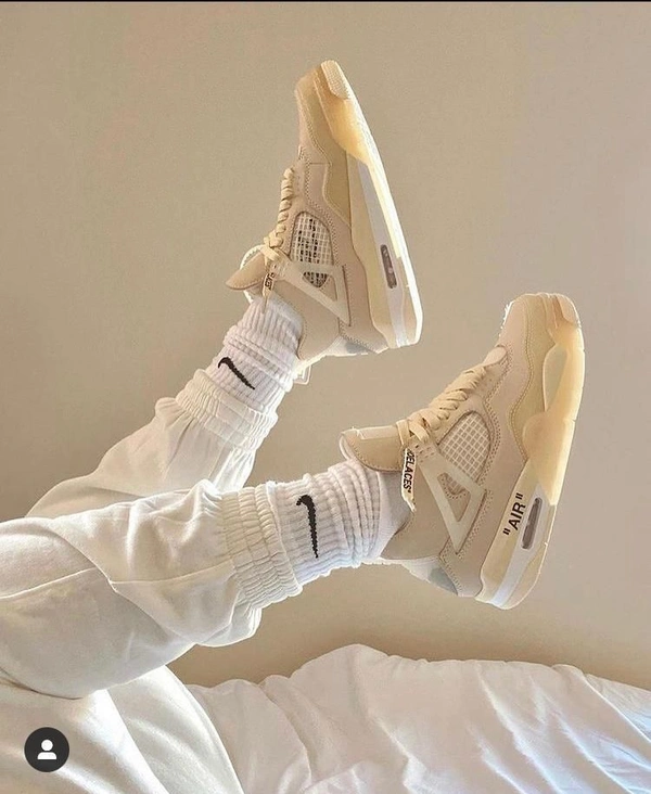 Jordan retro 4 off white cream sail