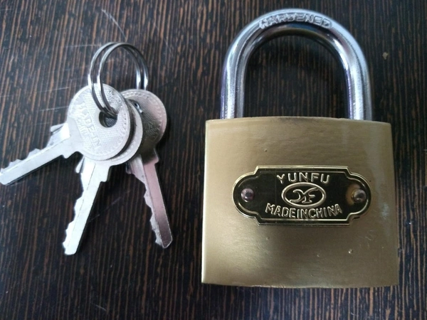 Heavy Duty Padlock for Main Door Gate Lock, Locks for Tool Box, Shutters, Shops & Offices Rust Proof with Anti Drill Security Shackle Chain - 40MM