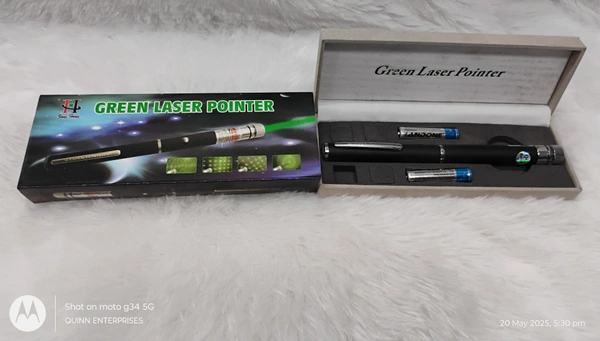 Ultra Powerful Green Laser Light Pen Beam for Presentation with Adjustable Cap to Change Project Design | 2000 Metres Laser Pointer Pen, Long Range | Extra Disco Light Effect