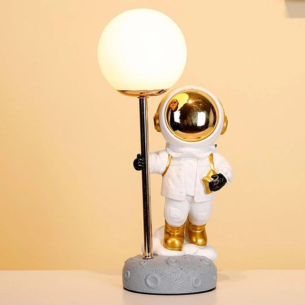 Modern Astronaut LED Table Lamp Bedside Lamp for Bedroom