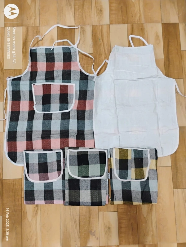 Waterproof Cotton Kitchen Apron with Front Pocket (Multicolour)