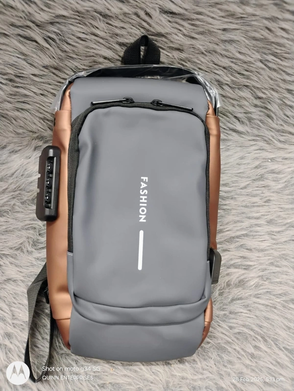 Anti-Theft Chest Bag for Men Women Sling Bag Crossbody Backpack Men's Shoulder Bag Waterproof Password Protection Shoulder Bag with USB, Blue with brown, Rucksack