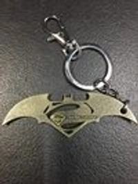 Batman Vs Superman - Metal Keyring