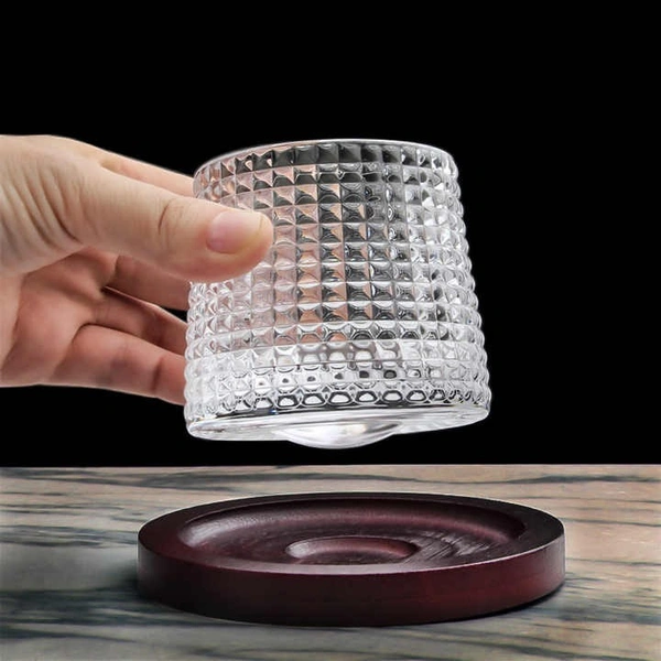 Rotating Whiskey Glass Rotation Cup Rolling Spinning Wine Glasses Vertical Stripes Spinning Whiskey Glasses