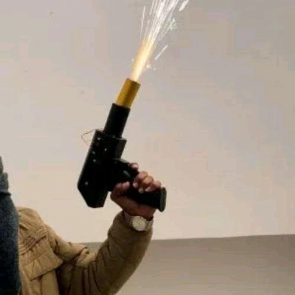 Metal Pyro gun With 6Pc Bullet 