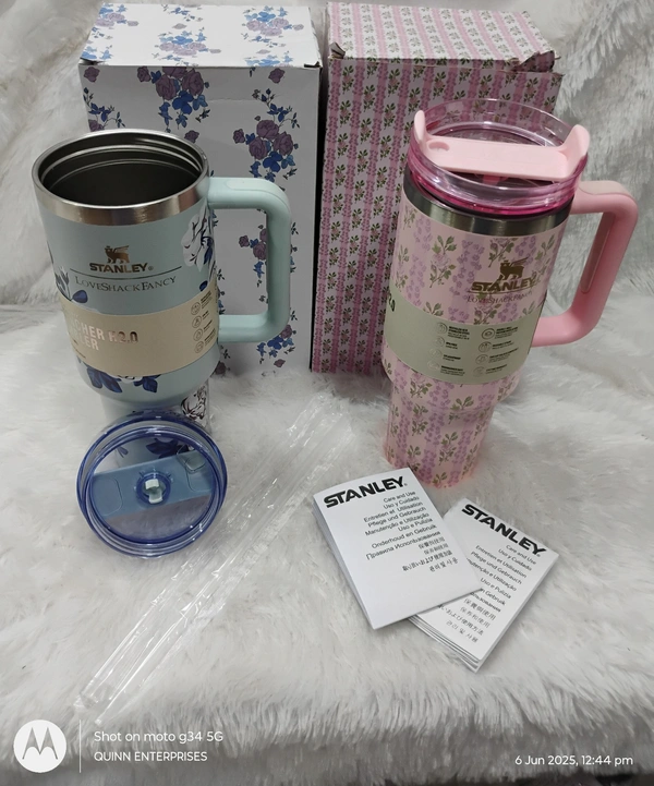 Stanley Floral Print Quencher H2.0 Insulated Tumbler (40 OZ | 1.18L)